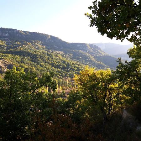 Gites Les Costoliers Châteauneuf-Miravail Екстериор снимка